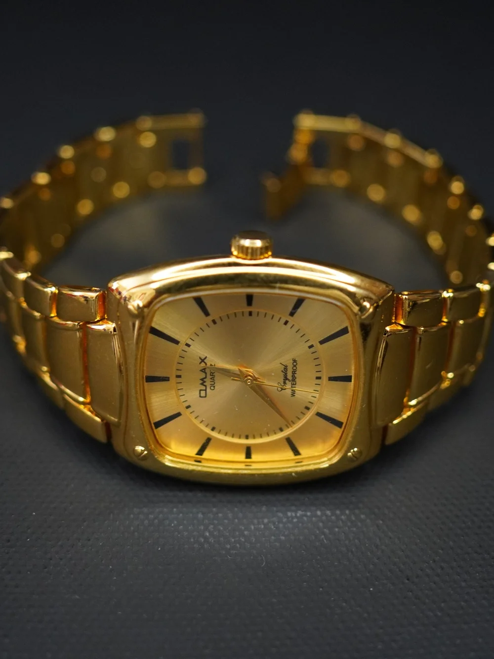 Omax HBC191 Quartz Gold-Tone Square Analog Watch Gold Dial Crystal